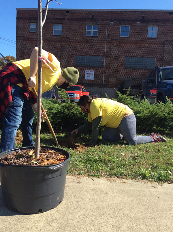 Shenandoah Green’s leadership team gardening