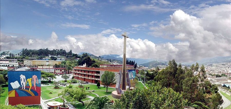 01_UTPL_-_Loja_-_Ecuador_-_Panorámica.jpg